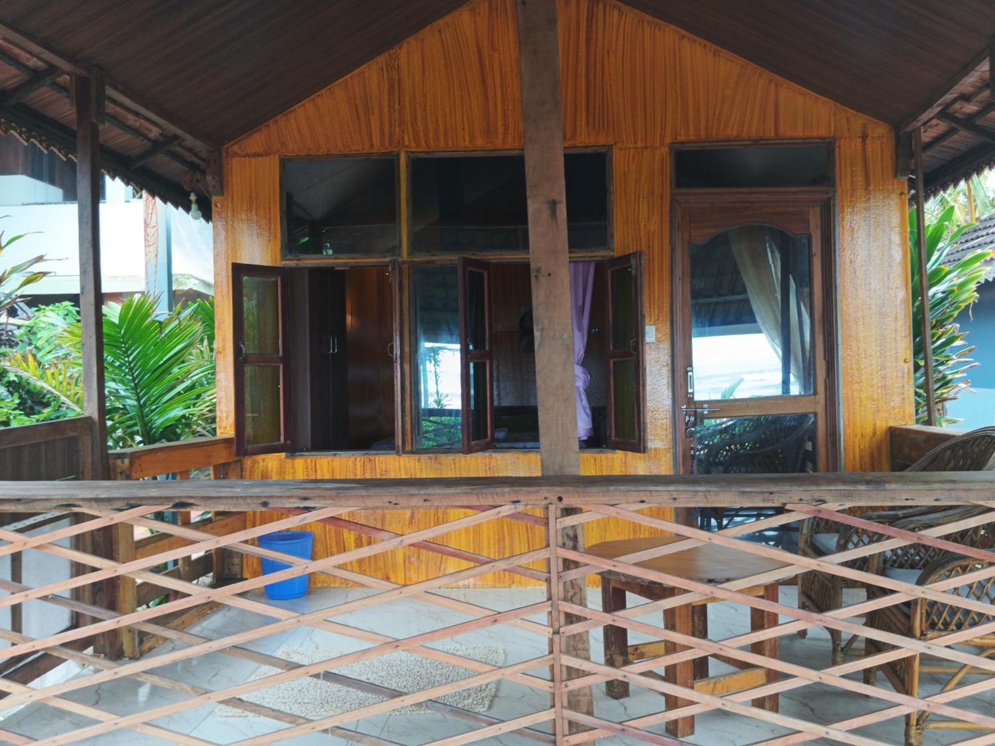 Monsoon Hotel Agonda Exterior foto