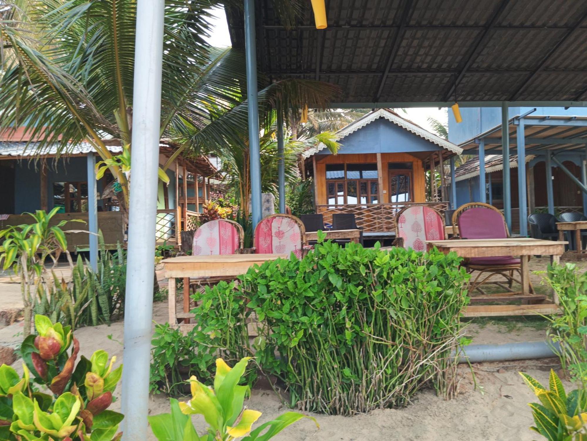 Monsoon Hotel Agonda Exterior foto