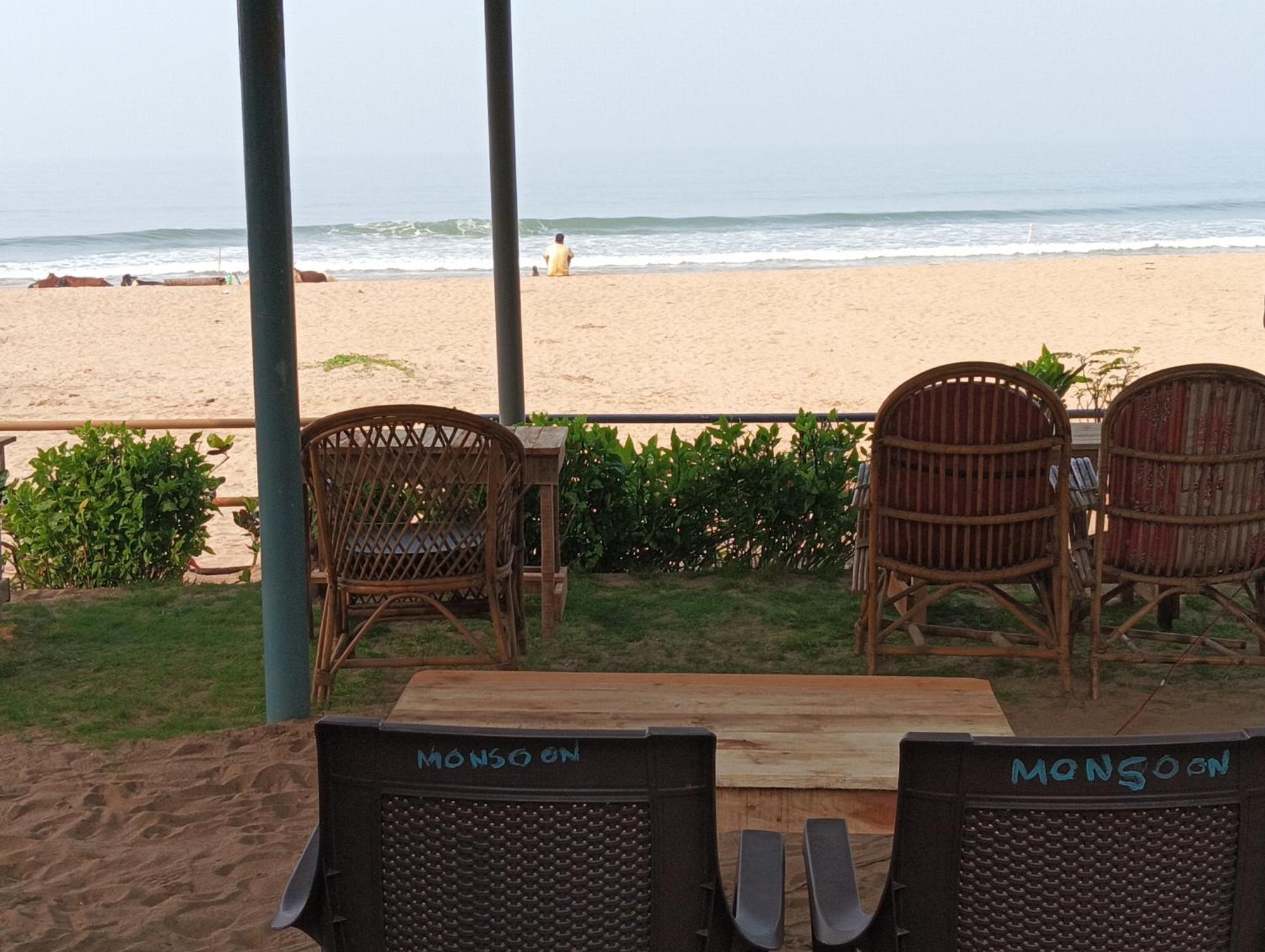 Monsoon Hotel Agonda Exterior foto